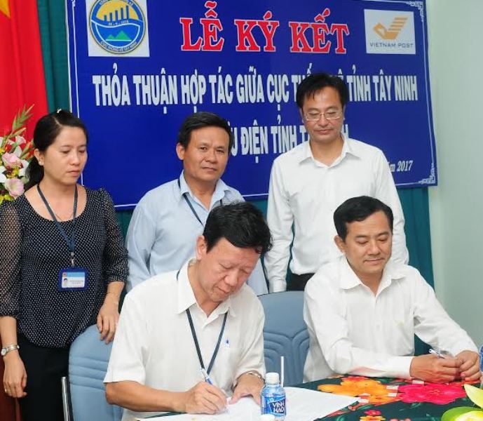 Lễ ký thoả thuận hợp tác giữa Cục Thống kê và Bưu điện tỉnh Tây Ninh